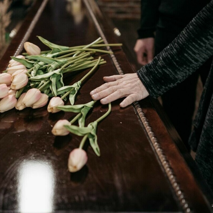 Фото Как правильно выбрать гроб на похороны?