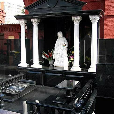 Фото Особенности эксклюзивных памятников на могилу