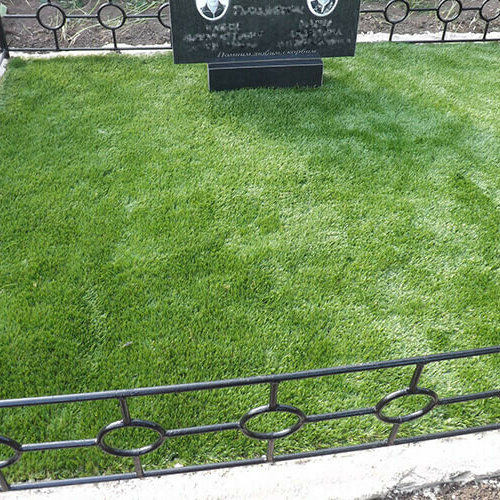 Фото Как уложить искусственный газон на могилу: пошаговая инструкция
