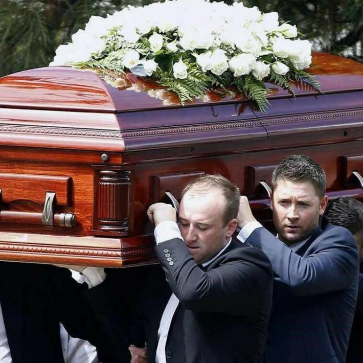 Фото Следующий день после похорон: что делать в первую очередь